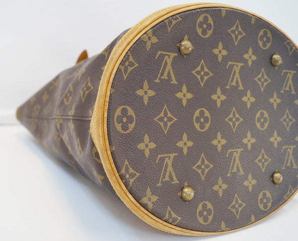 LOUIS VUITTON Monogram Brown Bucket GM Shoulder Bag