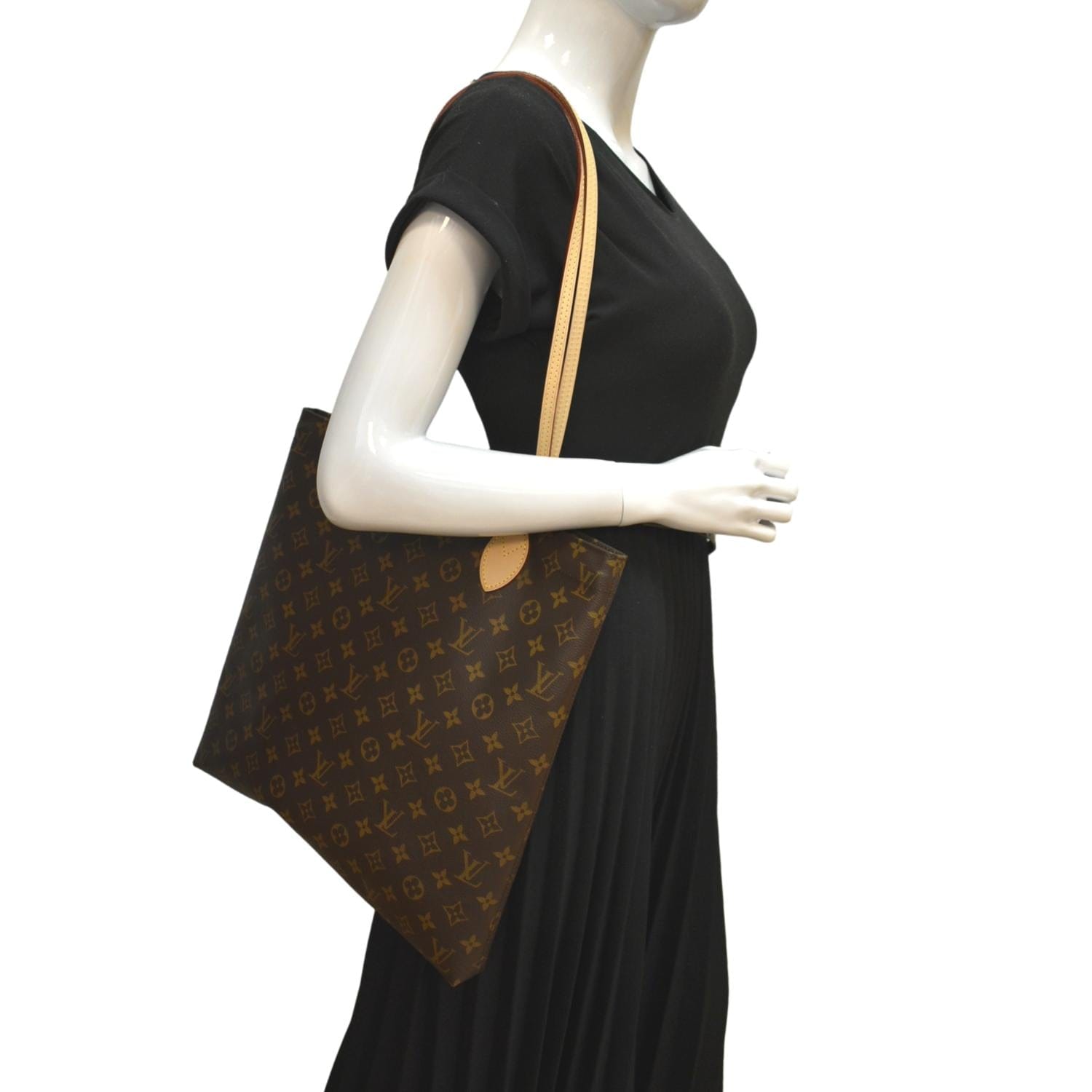 Louis Vuitton Monogram Carry It Tote - Totes, Handbags