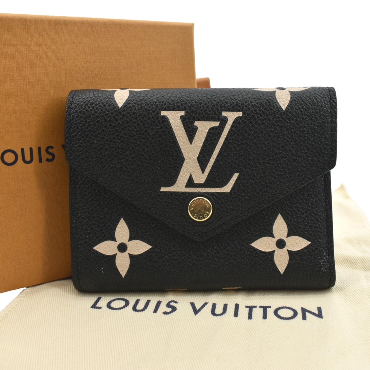 LOUIS VUITTON Victorine Wallet Monogram. Size