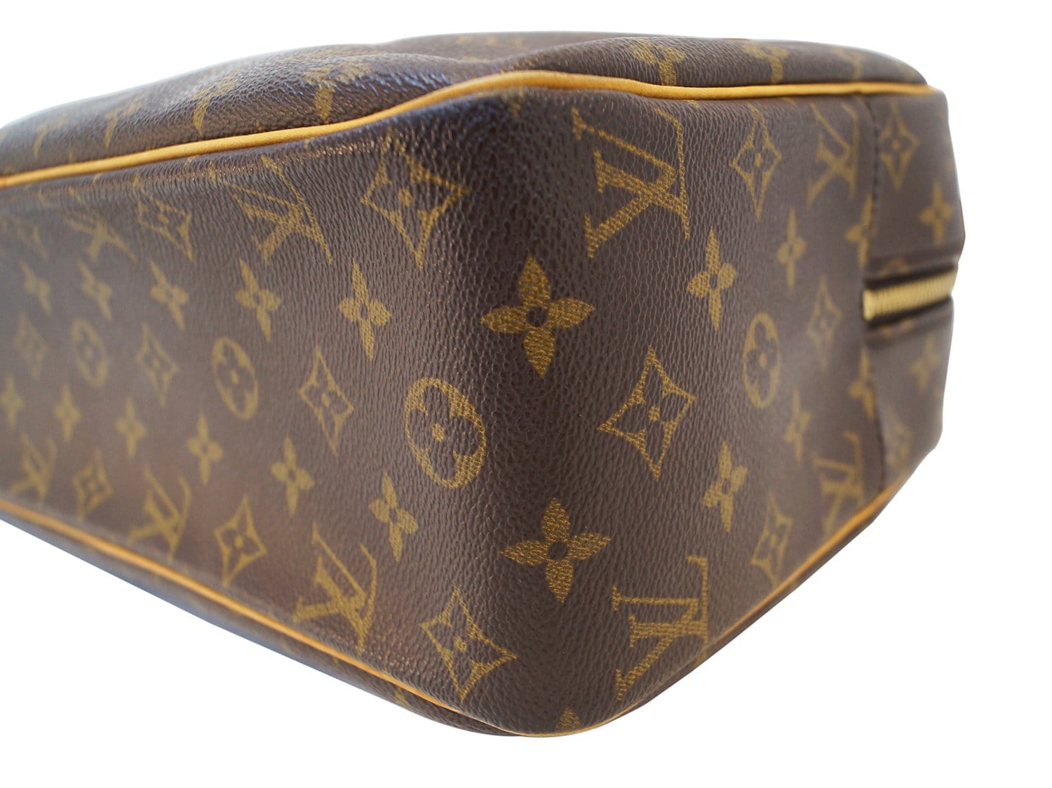 Louis Vuitton Cite GM Monogram Shoulder Bag for Sale in Houston