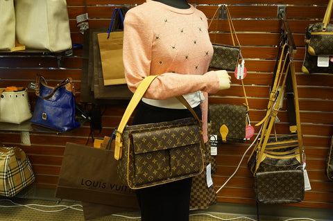 LOUIS VUITTON Monogram Canvas Viva Cite GM Shoulder Bag