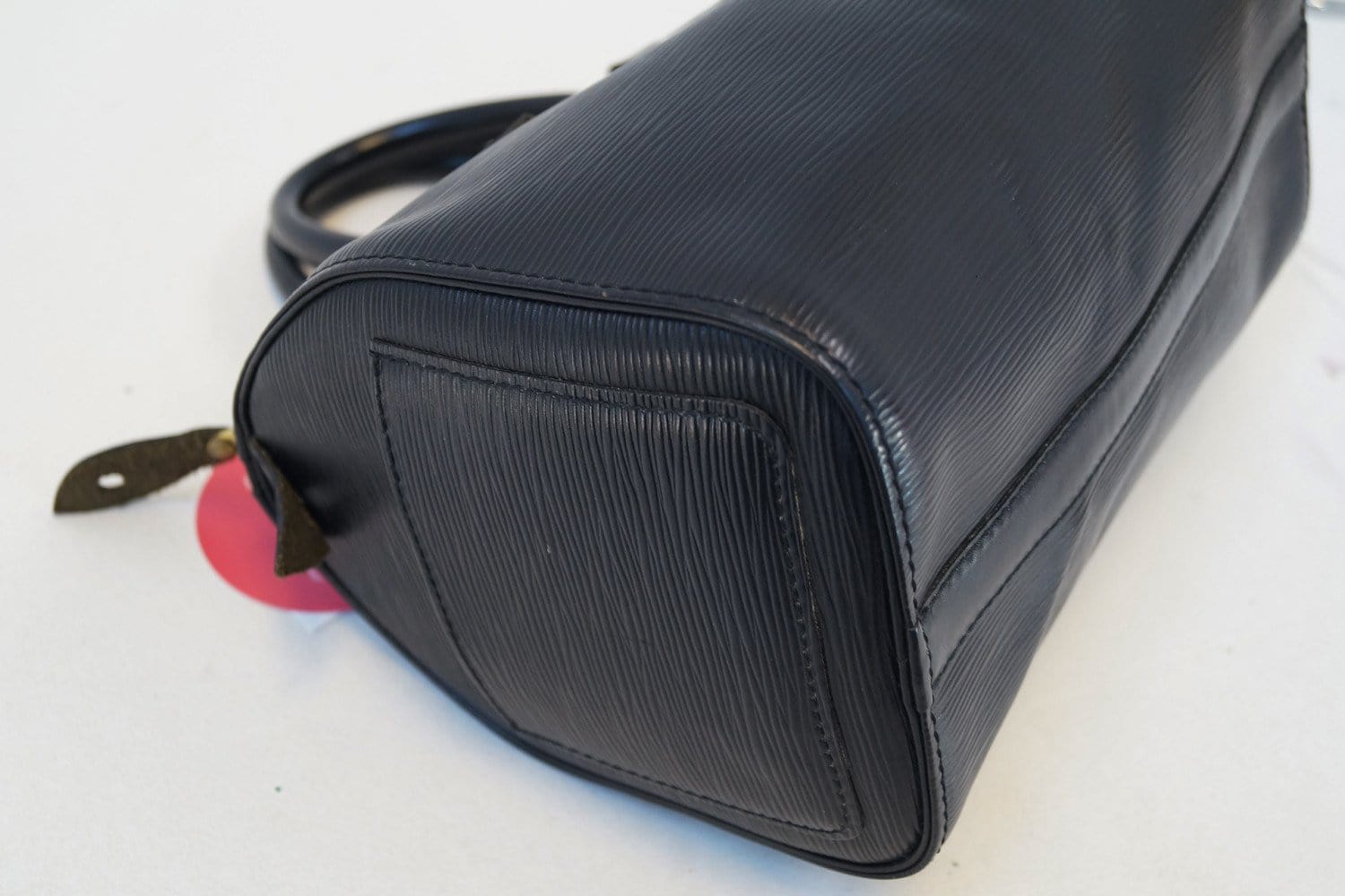 Vintage Louis Vuitton Speedy 25 Black Epi Leather City Handbag