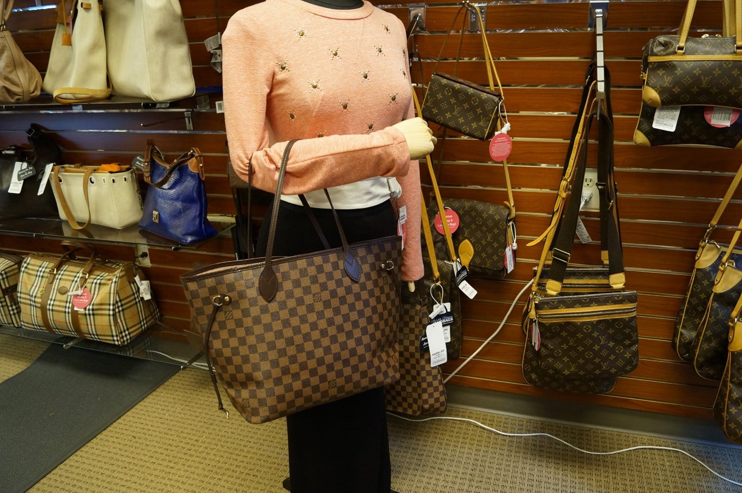 Louis Vuitton Neverfull MM Brown Damier Ebene Canvas Tote W/Pink