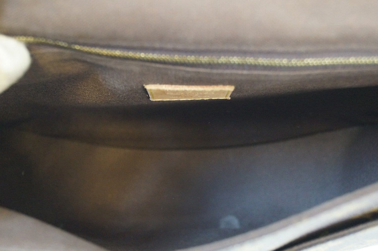 Louis Vuitton Canyon PM Men's Shoulder Bag M54962 Utah Leather Marron in  2023