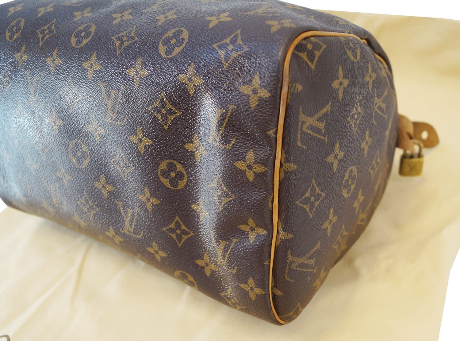 Speedy leather handbag Louis Vuitton Camel in Leather - 34361085