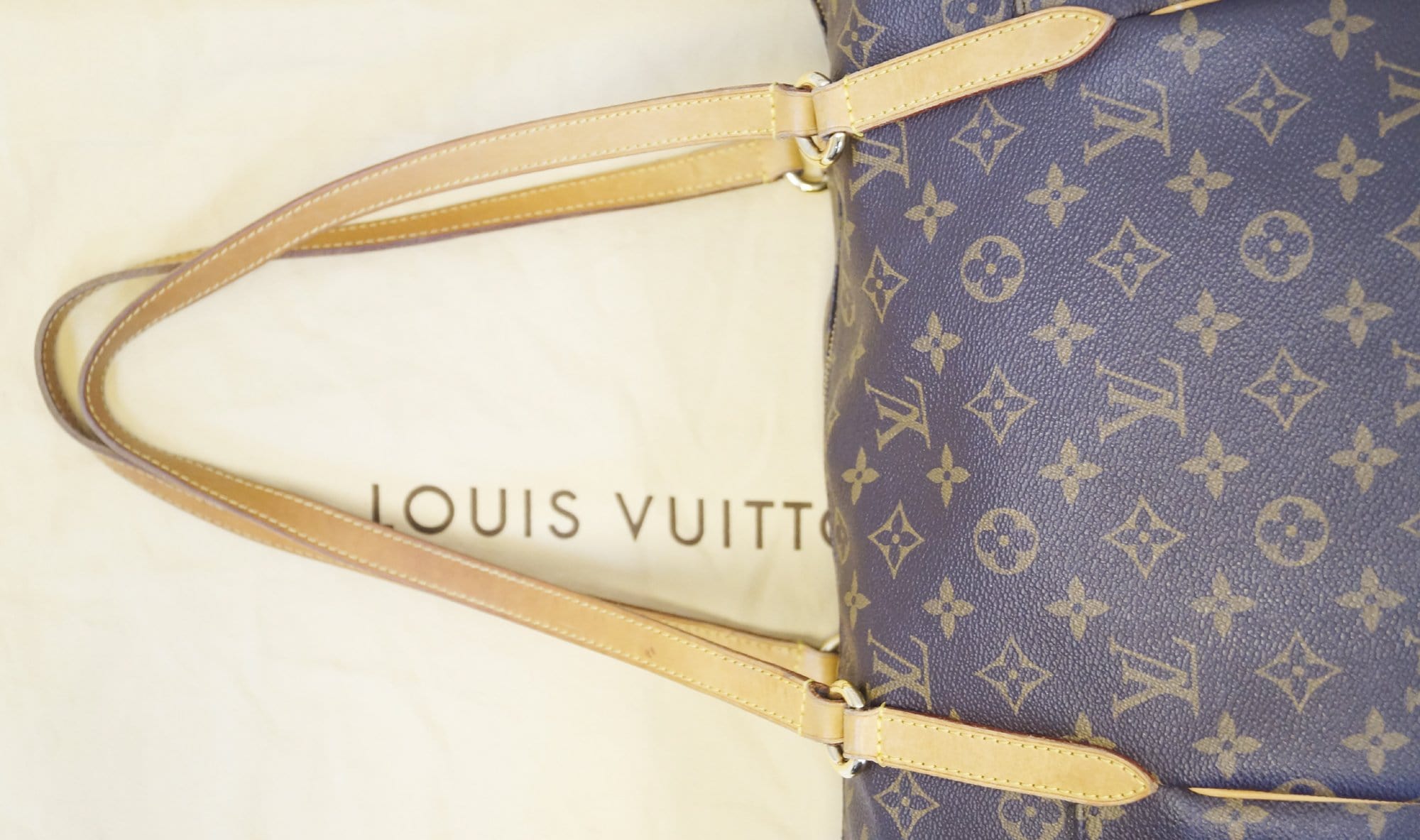 LOUIS VUITTON Monogram Canvas Totally GM Shoulder Bag