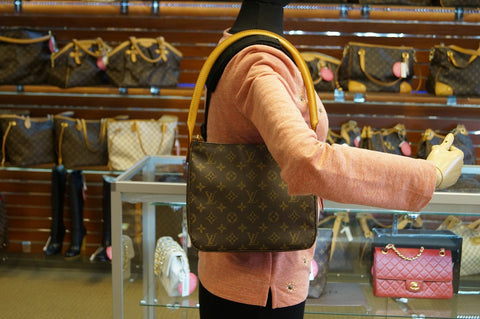 LOUIS VUITTON Monogram Looping Mm Shoulder Bag