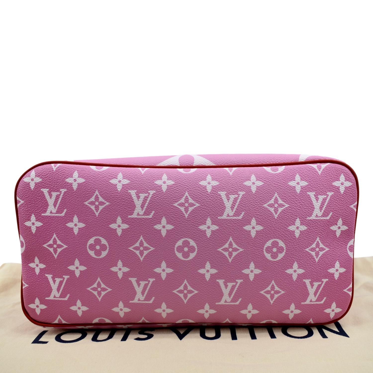 Louis Vuitton Neverfull NM Tote Limited Edition Escale Monogram Giant MM at  1stDibs