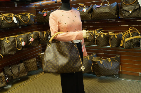 LOUIS VUITTON Monogram Canvas Artsy MM Hobo Shoulder Bag