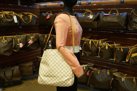 LOUIS VUITTON Soffi Damier Azur Canvas White Shoulder Handbag