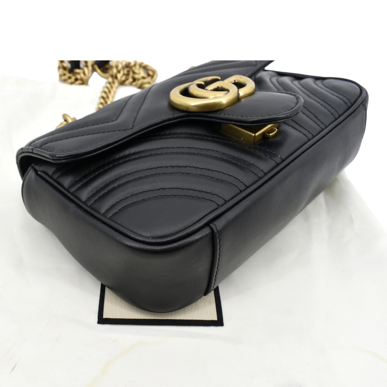Gucci: Black Small GG Marmont Shoulder Bag