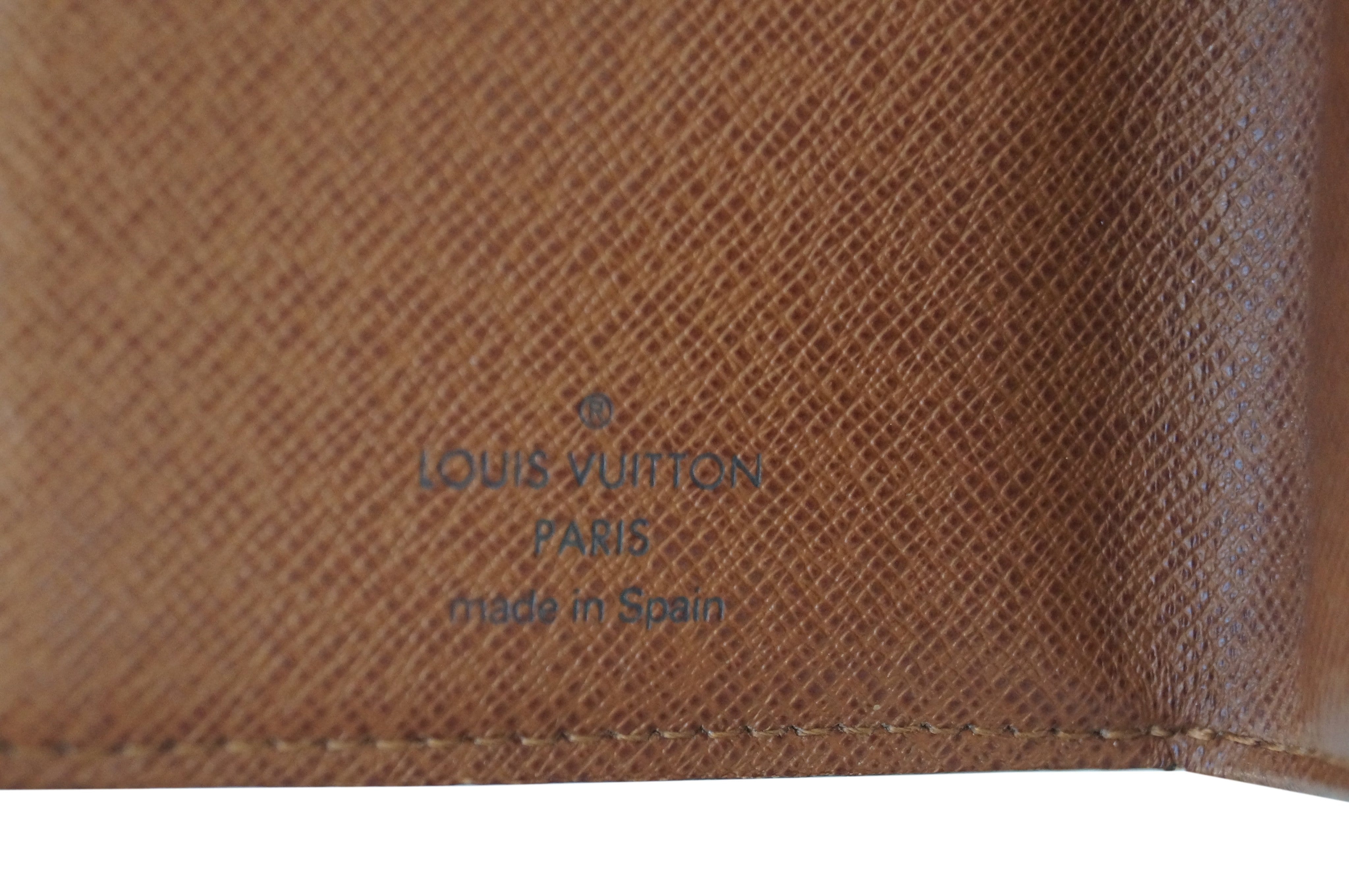 Louis Vuitton Ivory Epi Leather Koala Wallet