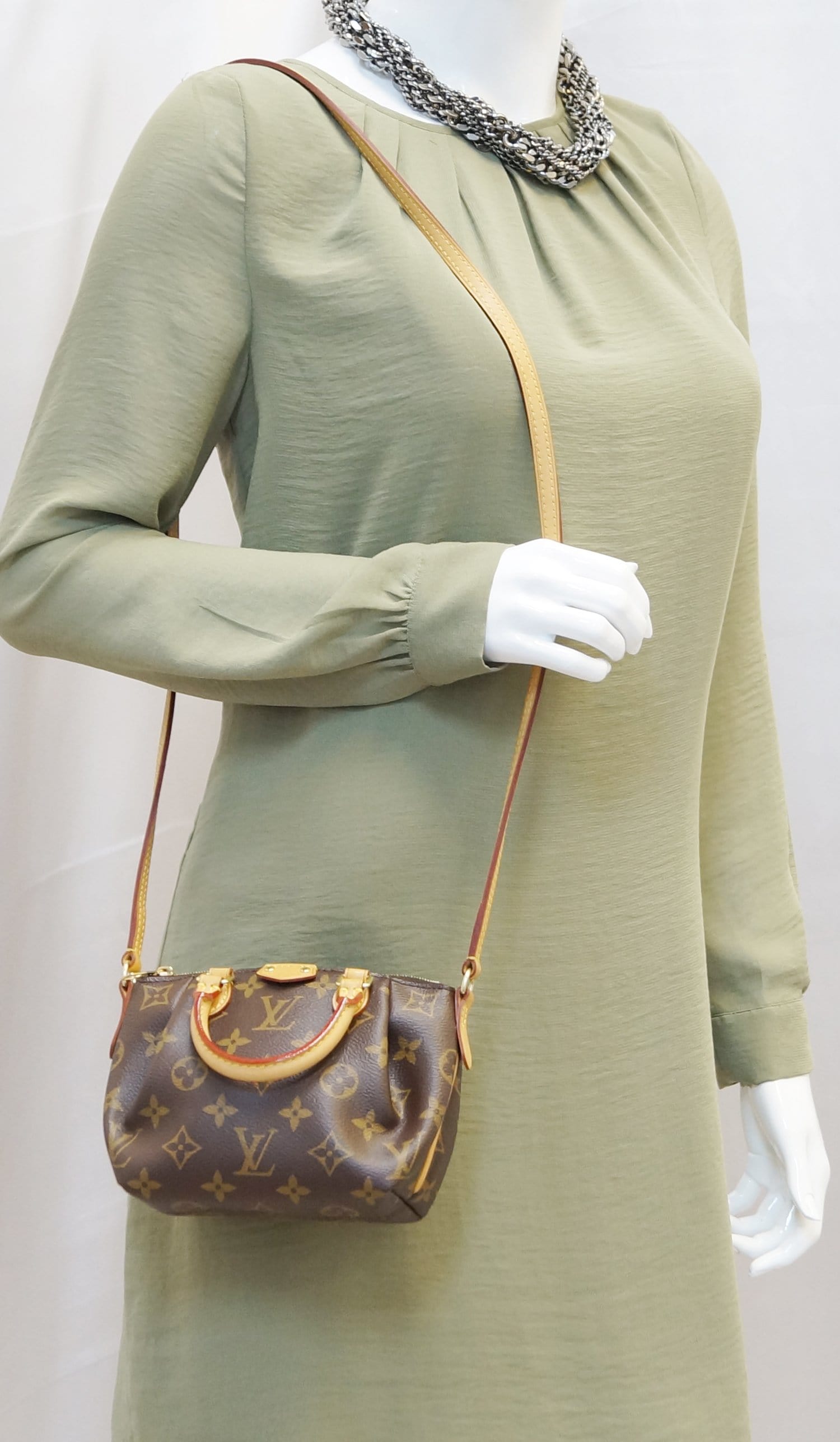 Louis Vuitton - Authenticated Nano Noé Handbag - Leather Brown Plain for Women, Good Condition