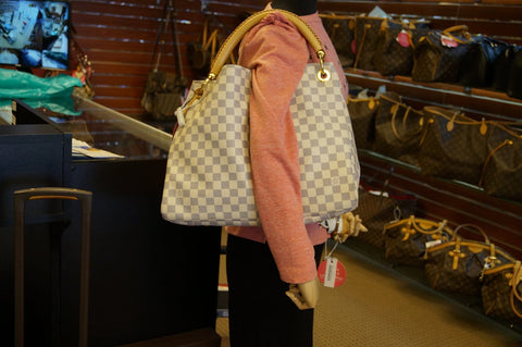 LOUIS VUITTON Damier Azur Artsy MM White Shoulder Bag