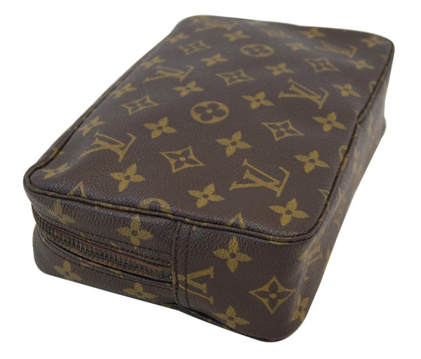 LOUIS VUITTON Trousse Toilette 23 Monogram Cosmetic Pouch