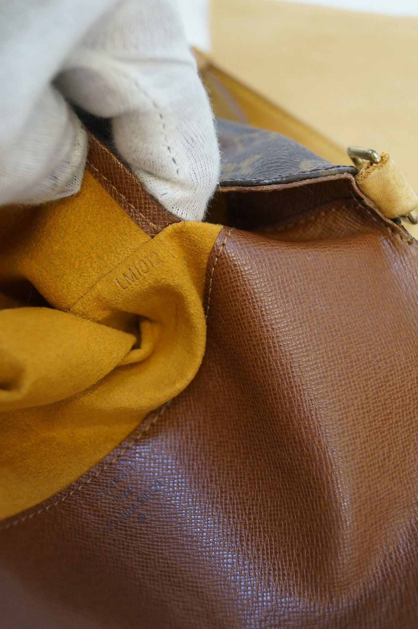 Louis Vuitton Monogram Musette Tango - Brown Shoulder Bags, Handbags -  LOU760265