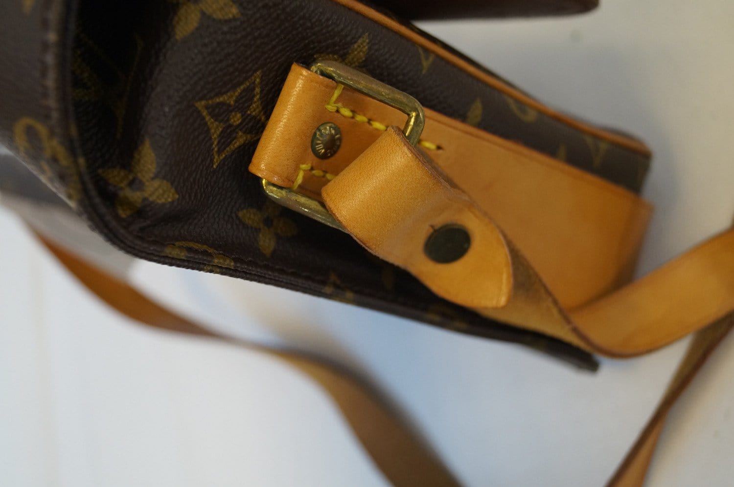Louis Vuitton Cartouchière GM shoulder bag in brown canvas and