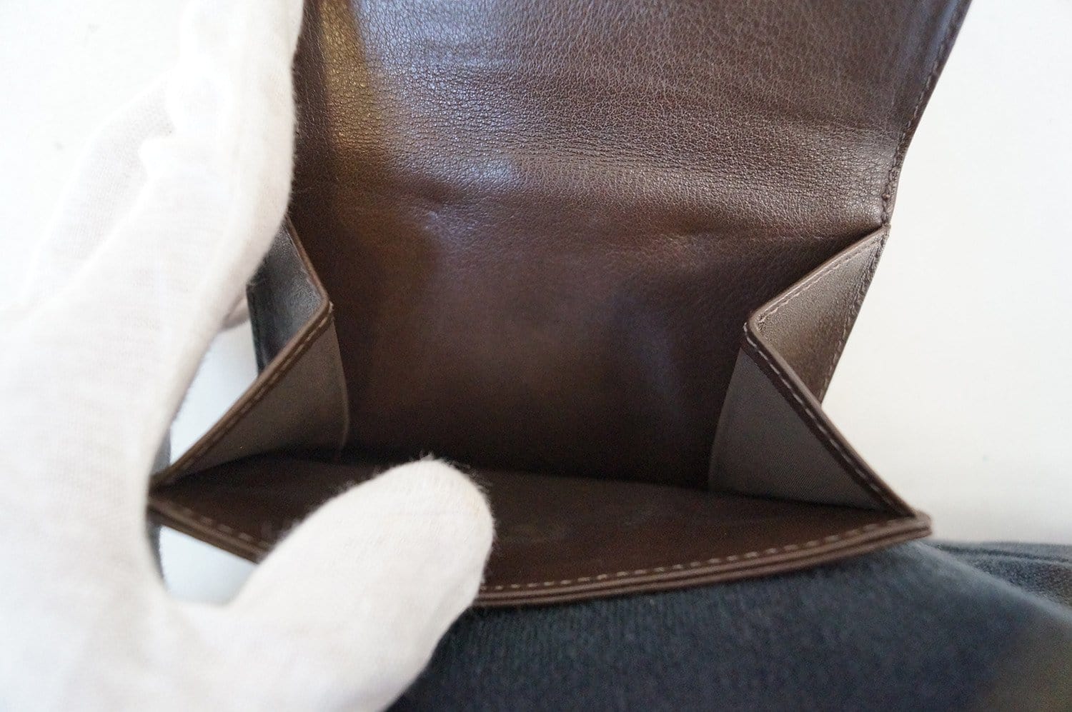 Authentic vintage louis vuitton bi fold double clasp wallet for Sale in