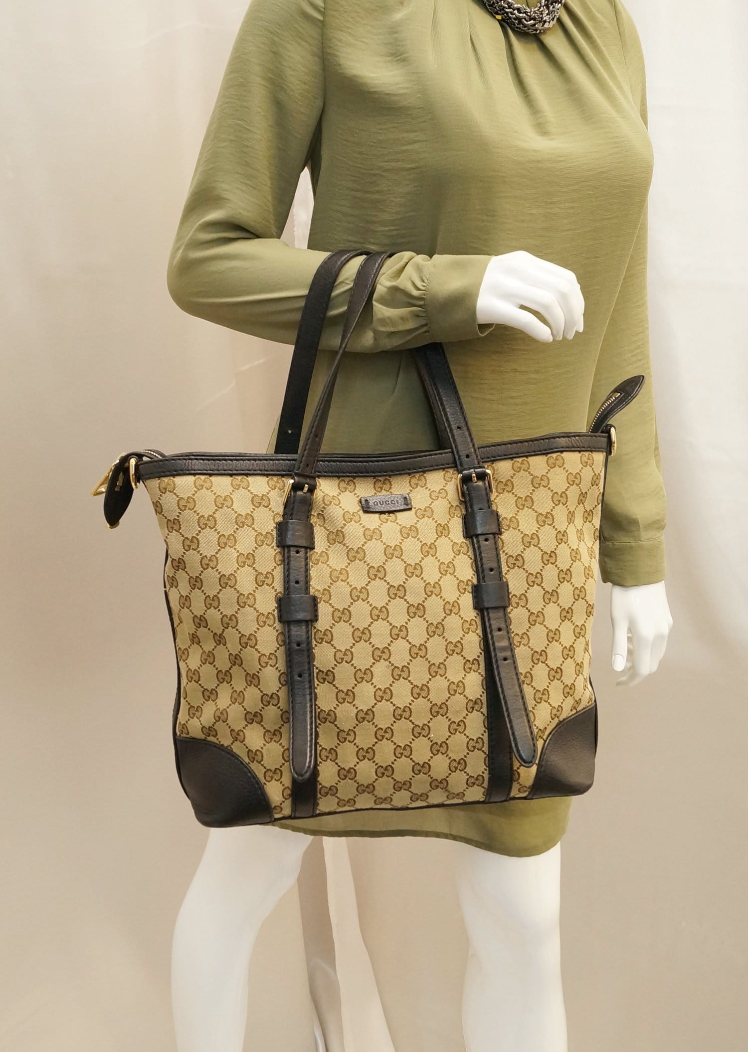 Authentic Gucci GG Canvas Shoulder Bag Brown Gucci Handbag 