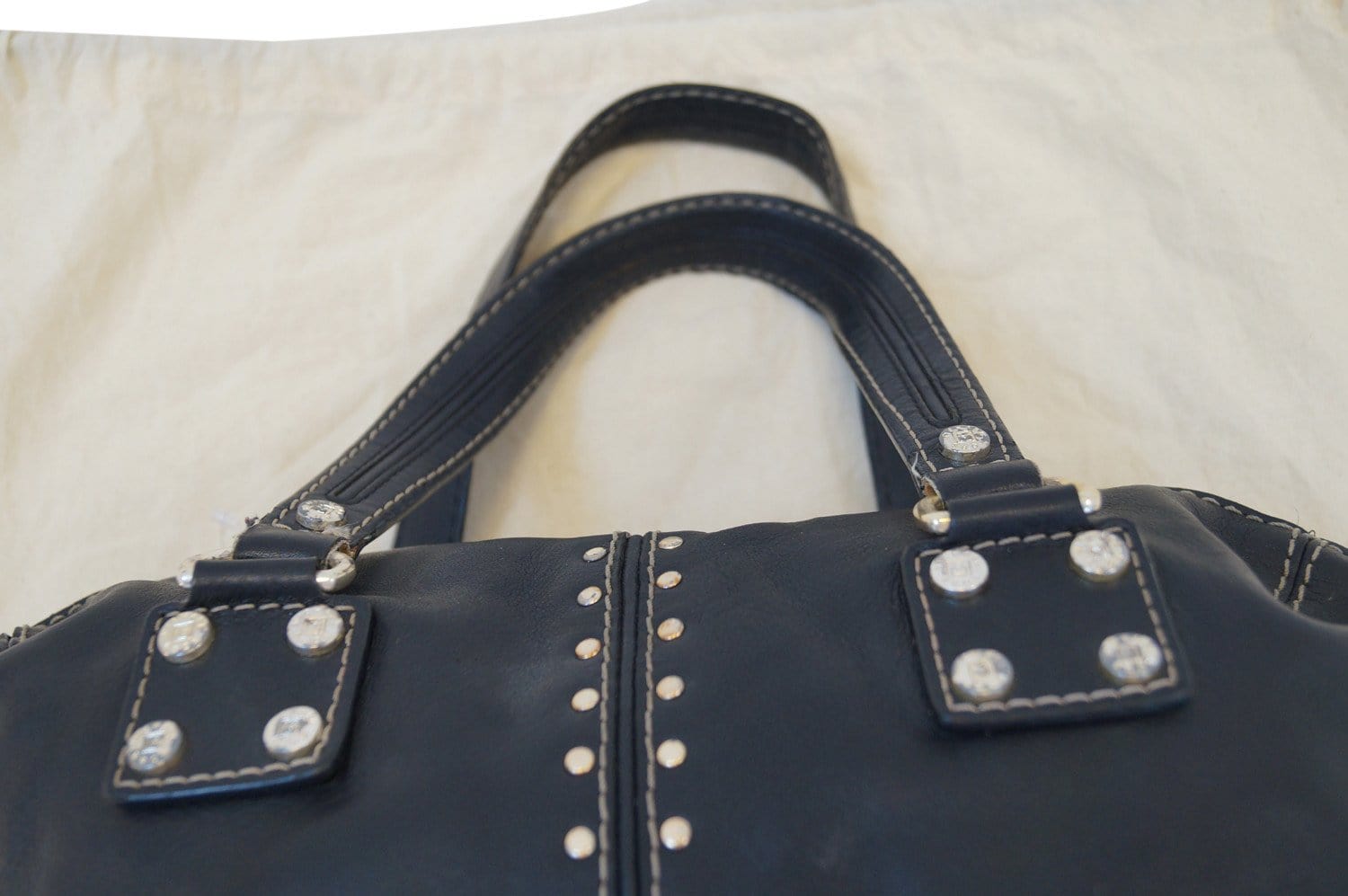 Michael kors black leather purse  Black leather purse, Leather