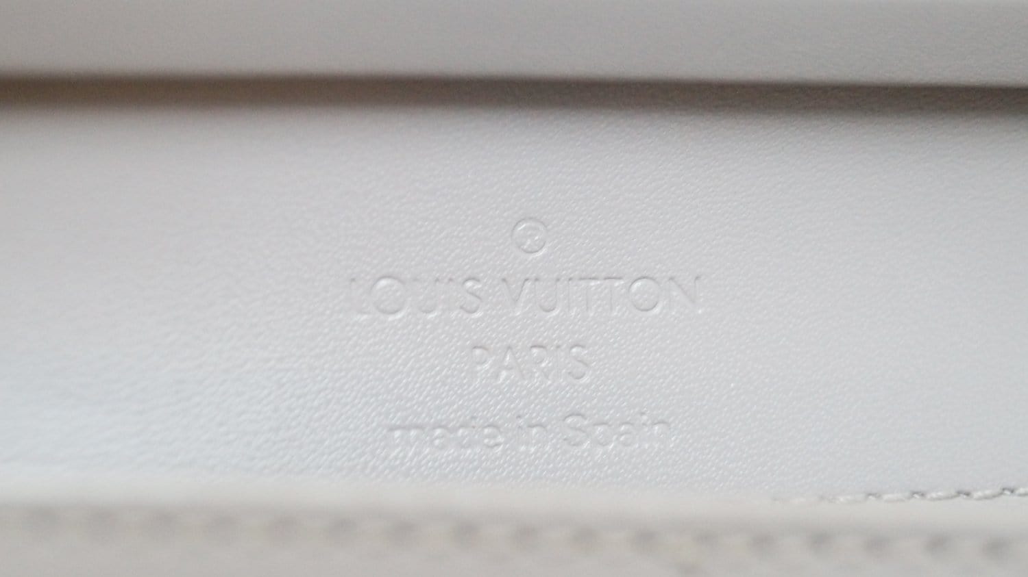 Louis Vuitton Black Epi Leather Honfleur Clutch