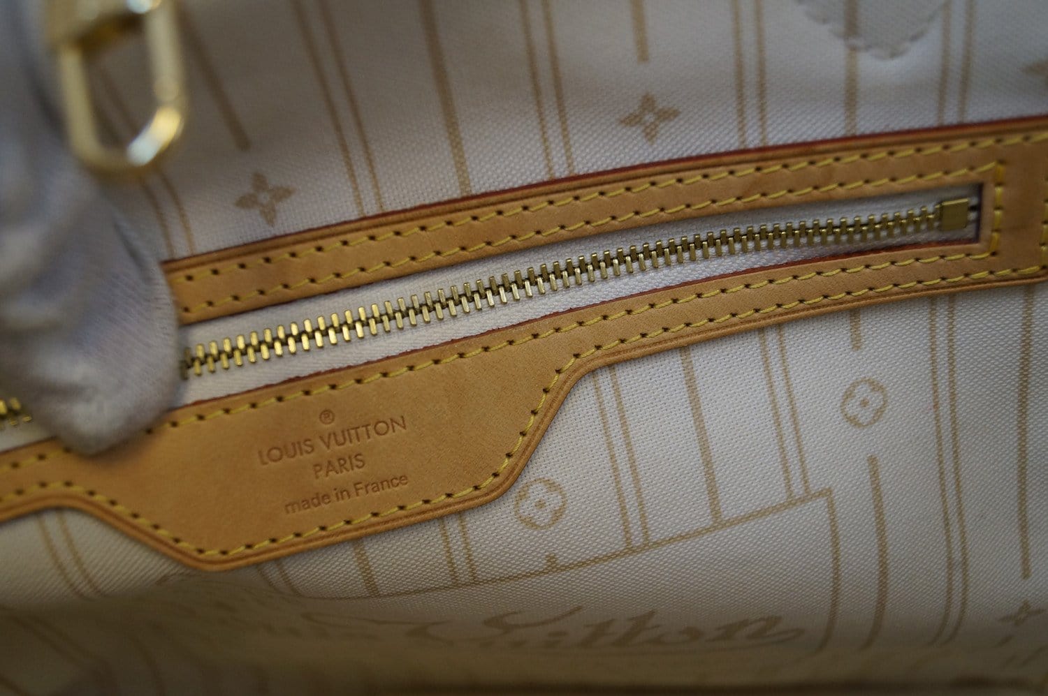 Louis Vuitton Damier Azur Totally MM - Neutrals Totes, Handbags - LOU805988