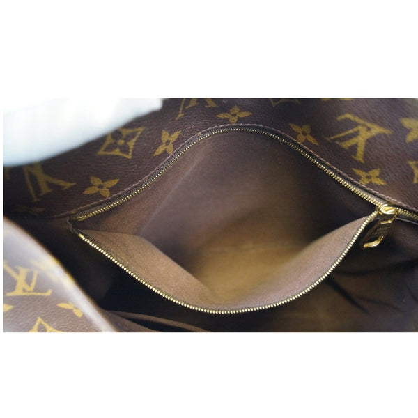 LOUIS VUITTON Metis Hobo Monogram Shoulder Bag with Strap