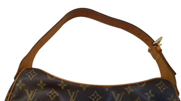 LOUIS VUITTON Monogram Canvas Croissant MM Shoulder Bag