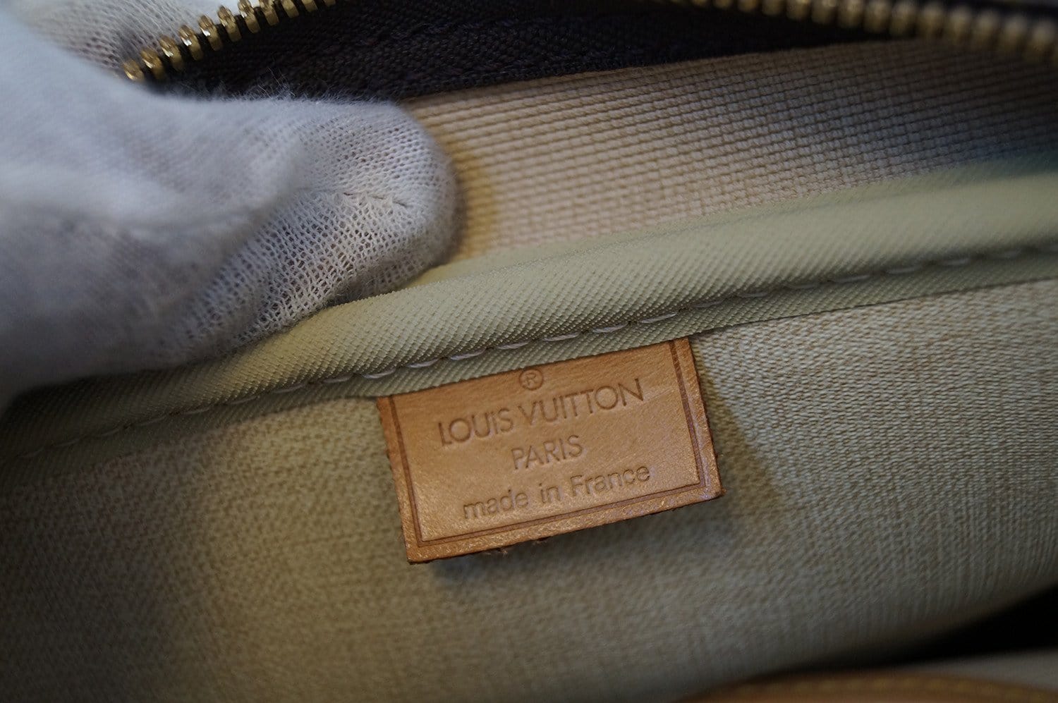FWRD Renew Louis Vuitton Monogram Deauville Travel Bag in Brown