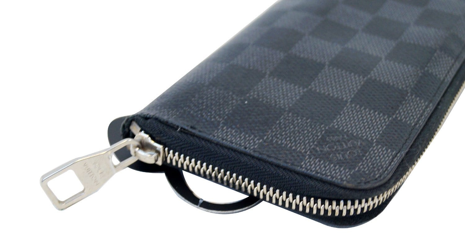 Louis Vuitton Zippy Wallet Vertical Damier Graphite