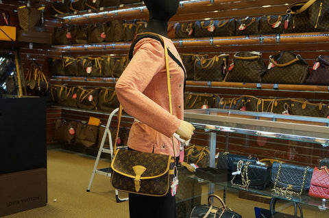 LOUIS VUITTON Monogram Canvas Sologne Shoulder Bag