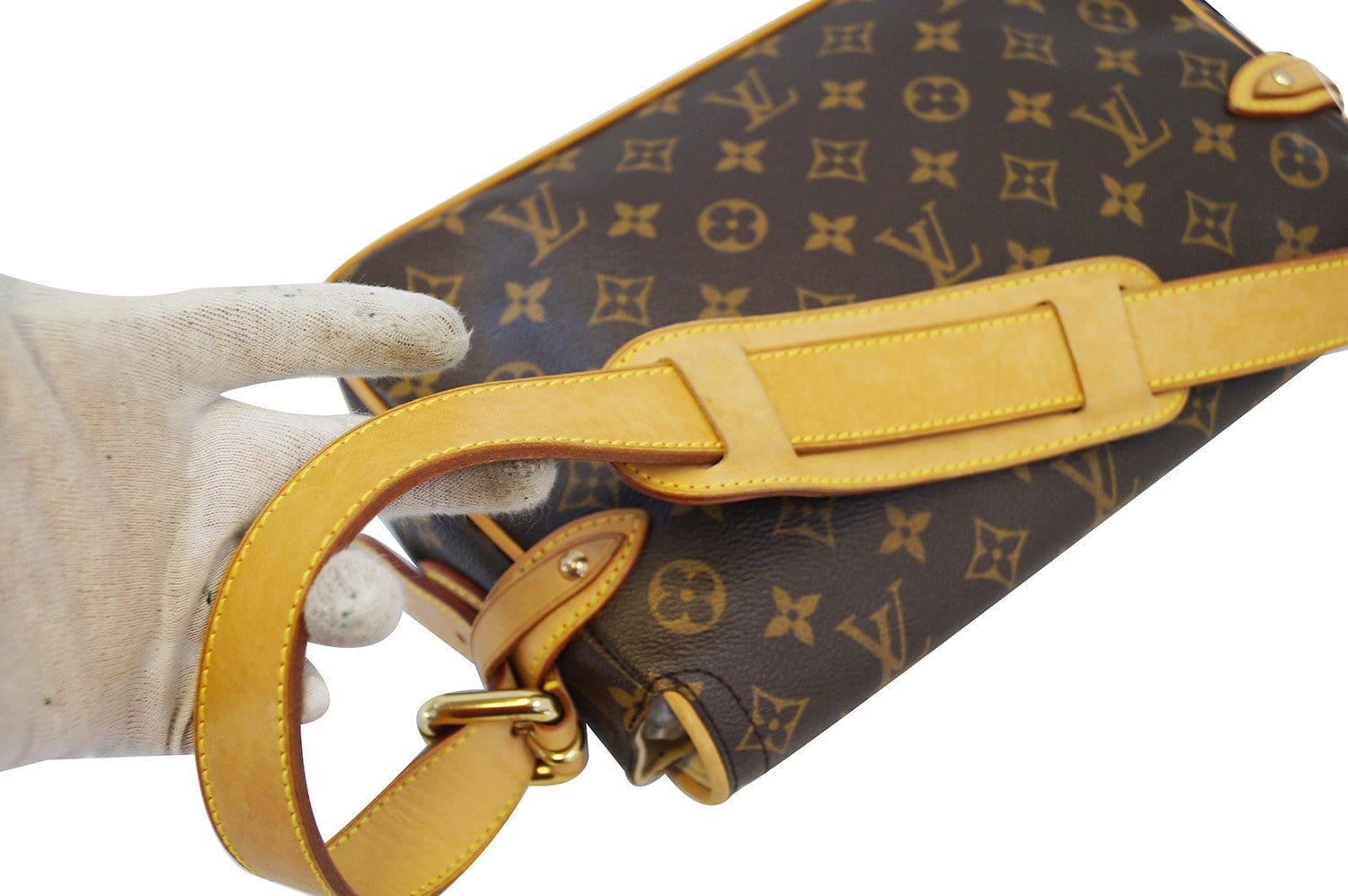 Louis Vuitton Hudson Pm Shoulder Bag At Jill's Consignment