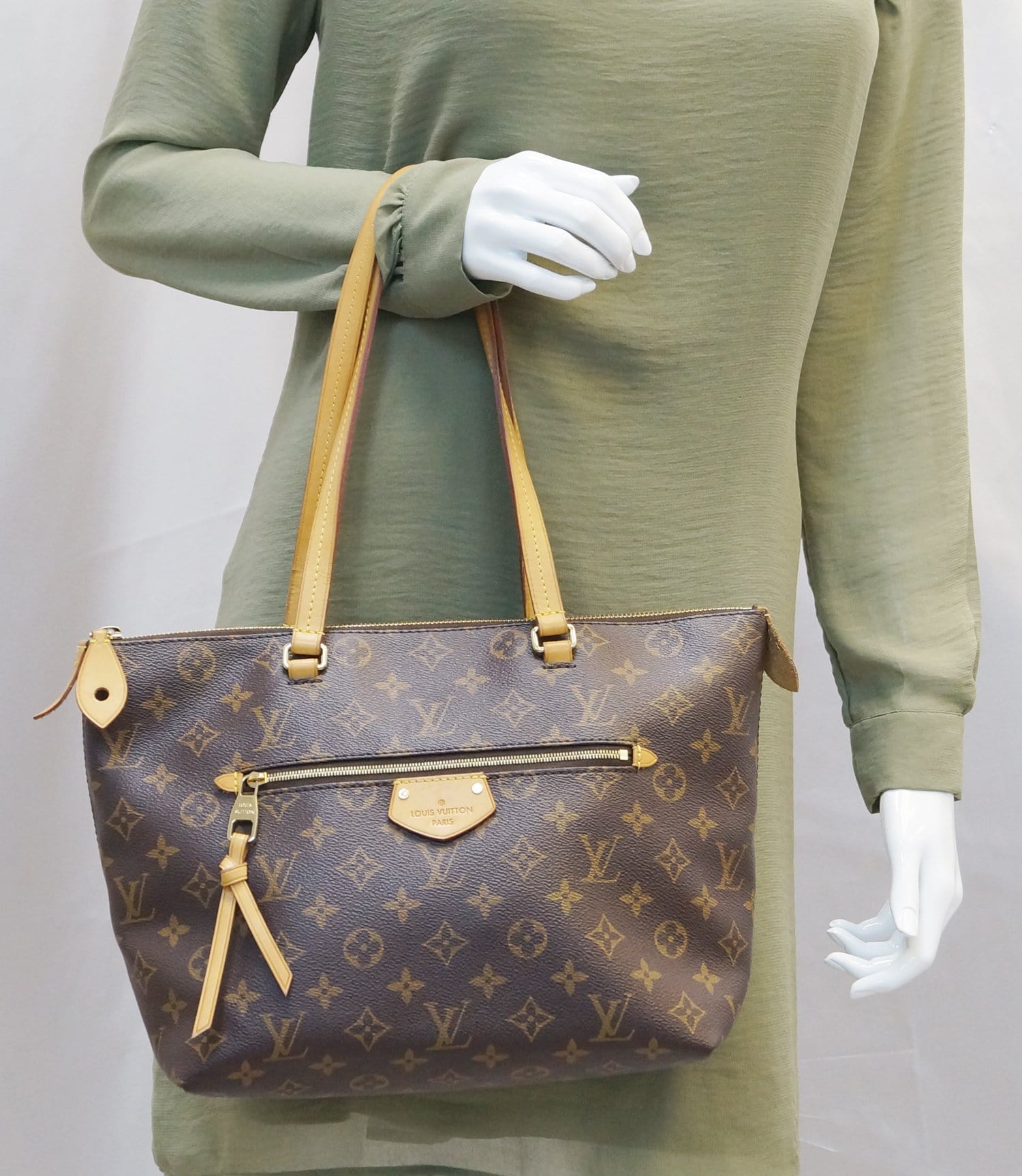 Louis Vuitton Monogram Iéna PM - Brown Shoulder Bags, Handbags - LOU347078