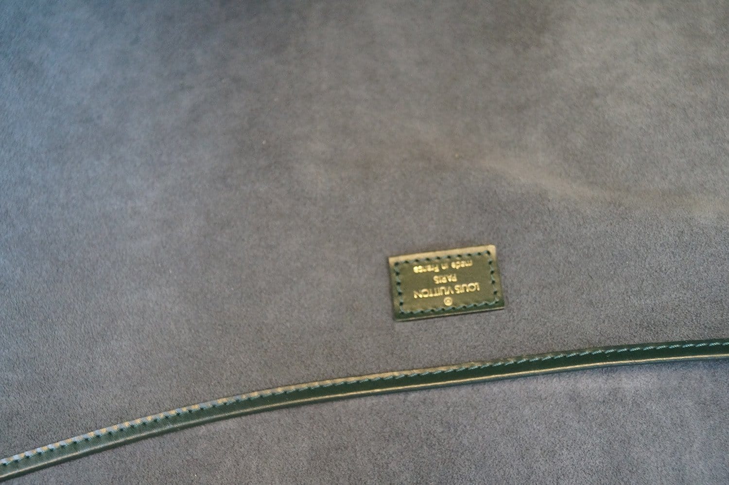 Louis Vuitton Green Taiga Leather Helanga 1 Poche Garment Duffle