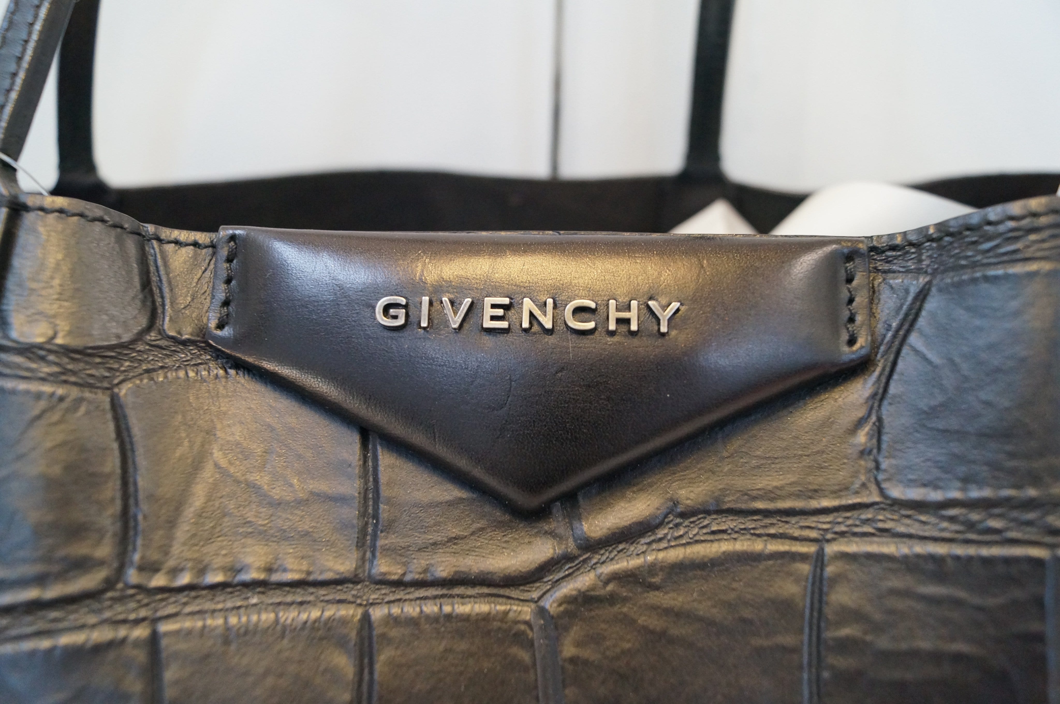 Buy online Givenchy Antigona Crocodile 🐊 Embossed Medium Size Bag In  Pakistan, Rs 7000, Best Price