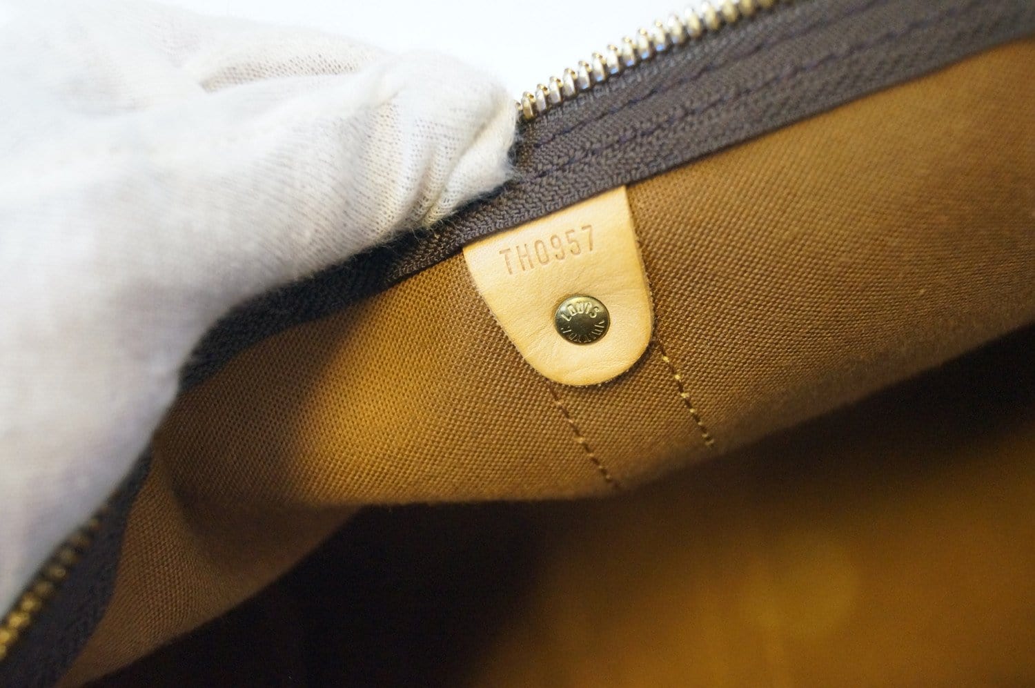 Shop Louis Vuitton Keepall Monogram Logo Boston Bags (M22570) by 環-WA