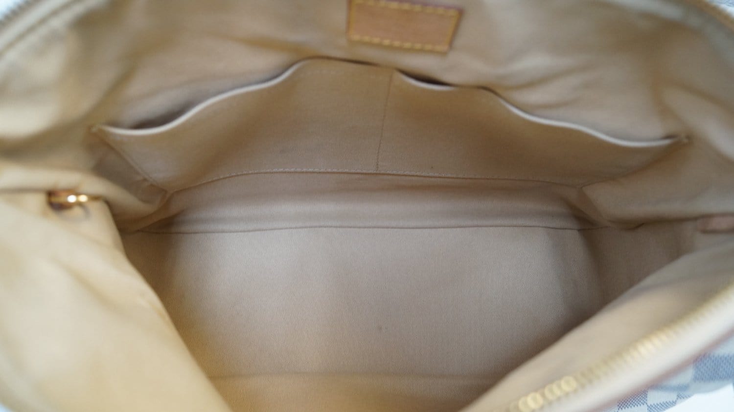 Louis+Vuitton+Siracusa+Shoulder+Bag+MM+White+Canvas for sale