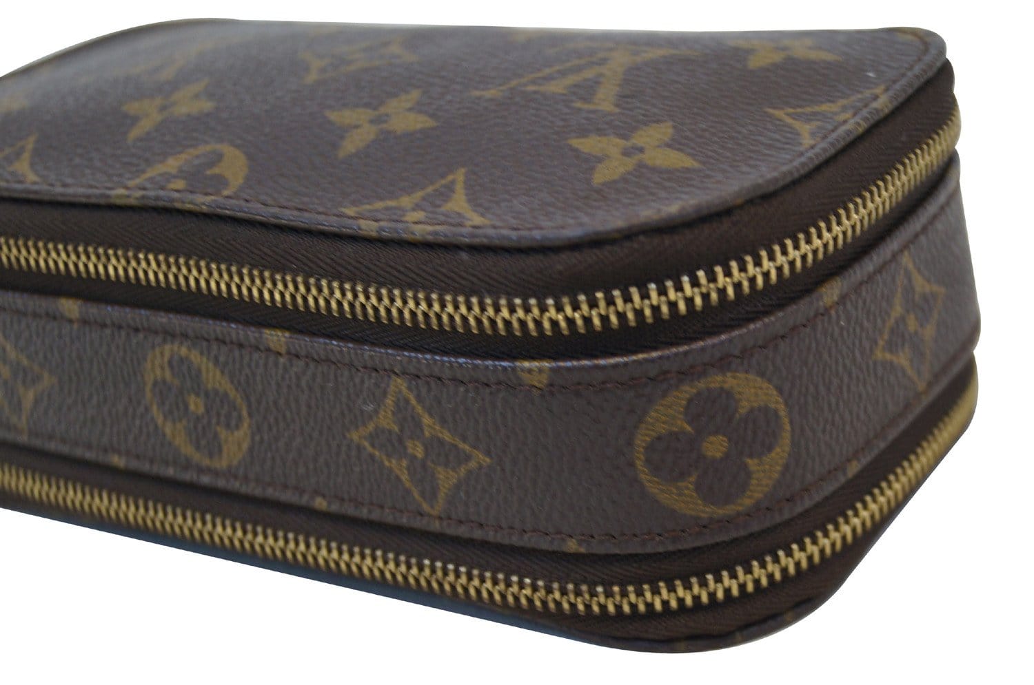 Louis Vuitton Trousse makeup – The Brand Collector