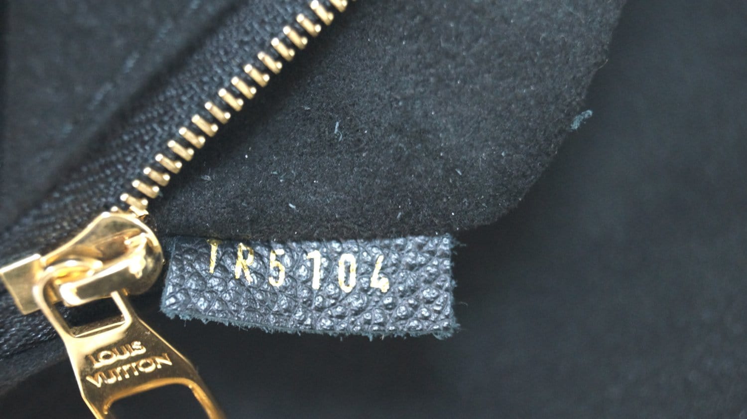 Louis Vuitton Noir Empreinte St Germain MM Flap Bag – Designer Exchange Ltd