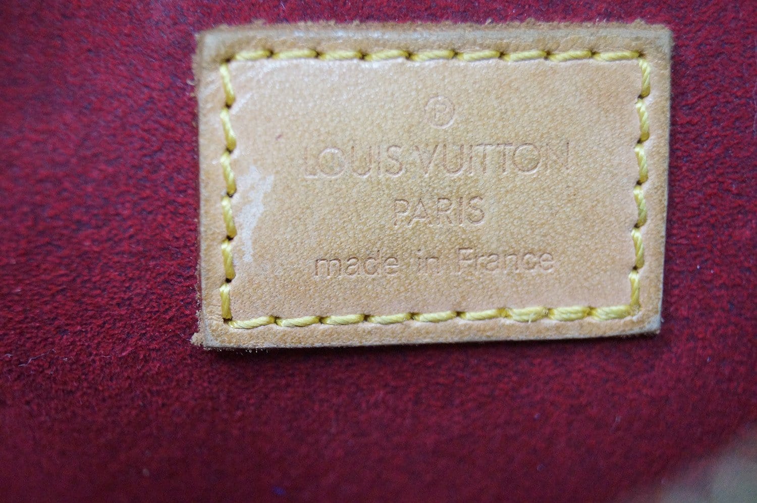 👜⭐️AUTHENTIC⭐️👜 Louis Vuitton Croissant MM in 2023