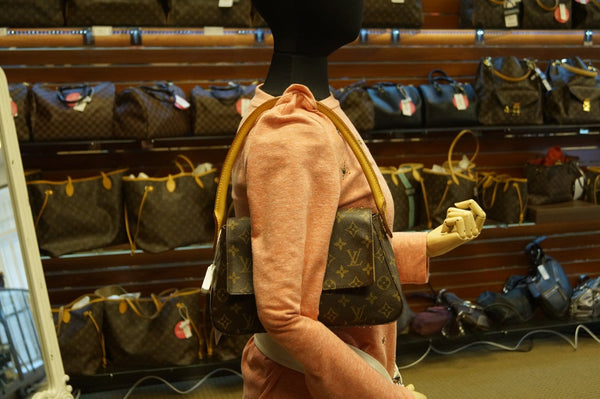 LOUIS VUITTON Monogram Brown Looping PM Shoulder Bag