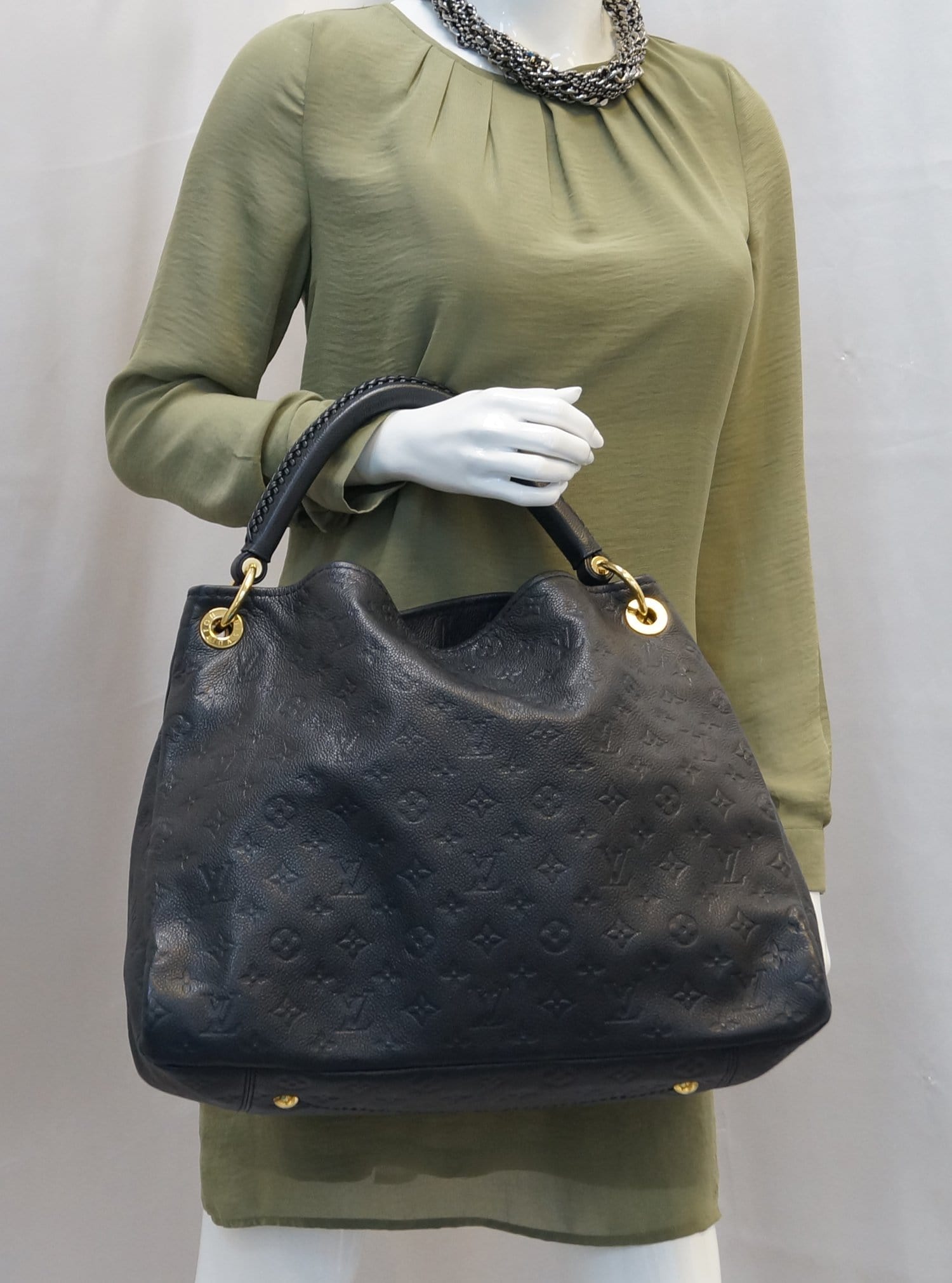 Louis Vuitton Artsy Medium Model Shopping Bag in Blue Empreinte