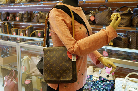 LOUIS VUITTON Monogram Musette Salsa Shoulder Bag