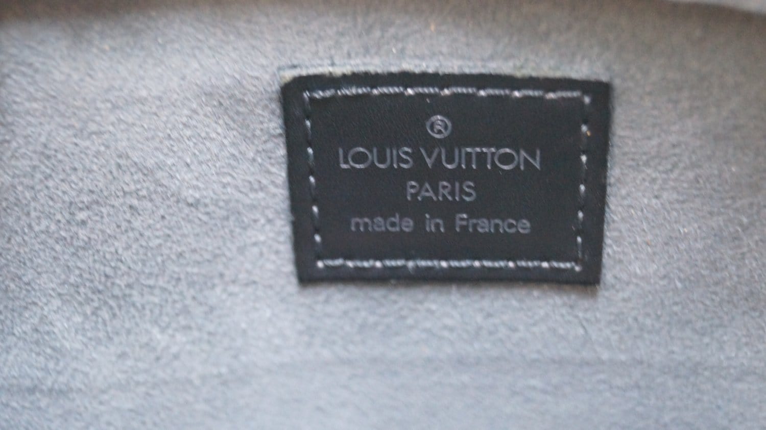 Louis Vuitton M59042 black epi leather pont neuf GM bag - Labels Most Wanted