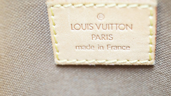 LOUIS VUITTON Monogram Canvas Pochette Bosphore Crossbody