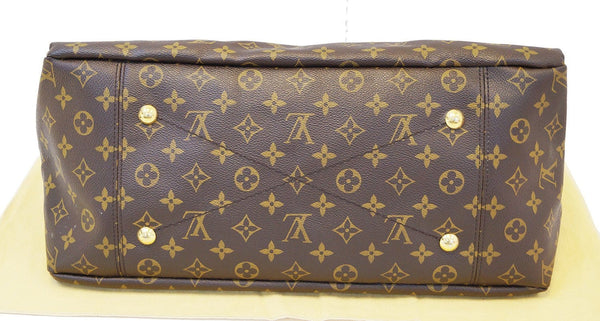 Louis Vuitton Artsy MM Monogram Tote Handbag - bottom view