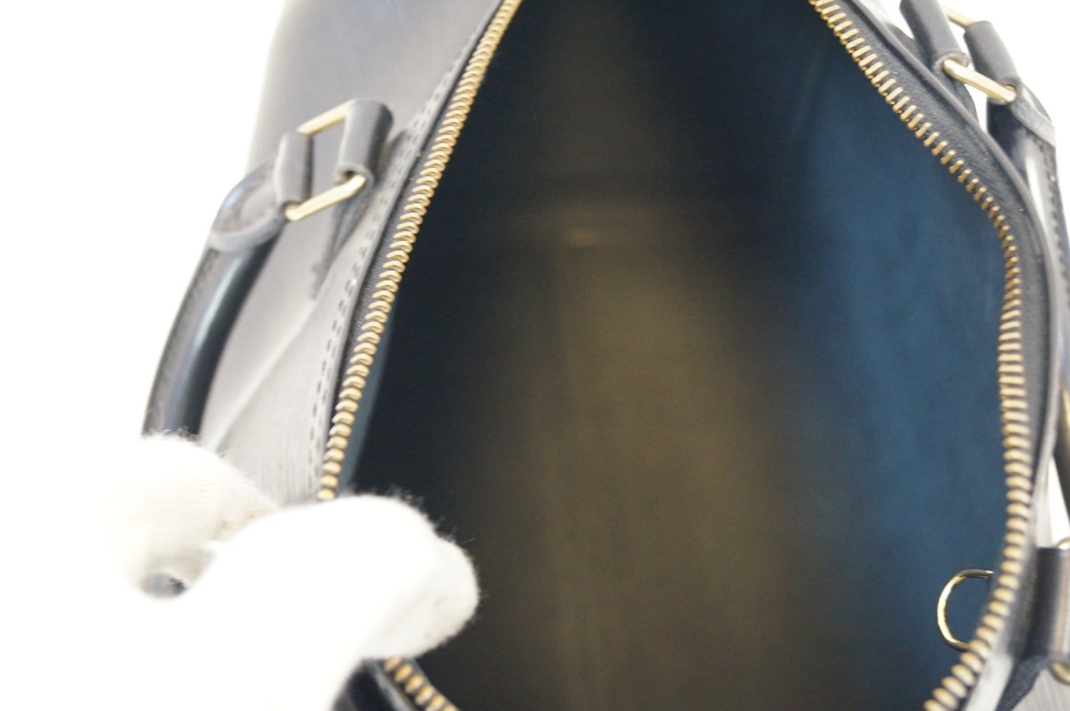 Louis Vuitton Speedy Handbag 399290