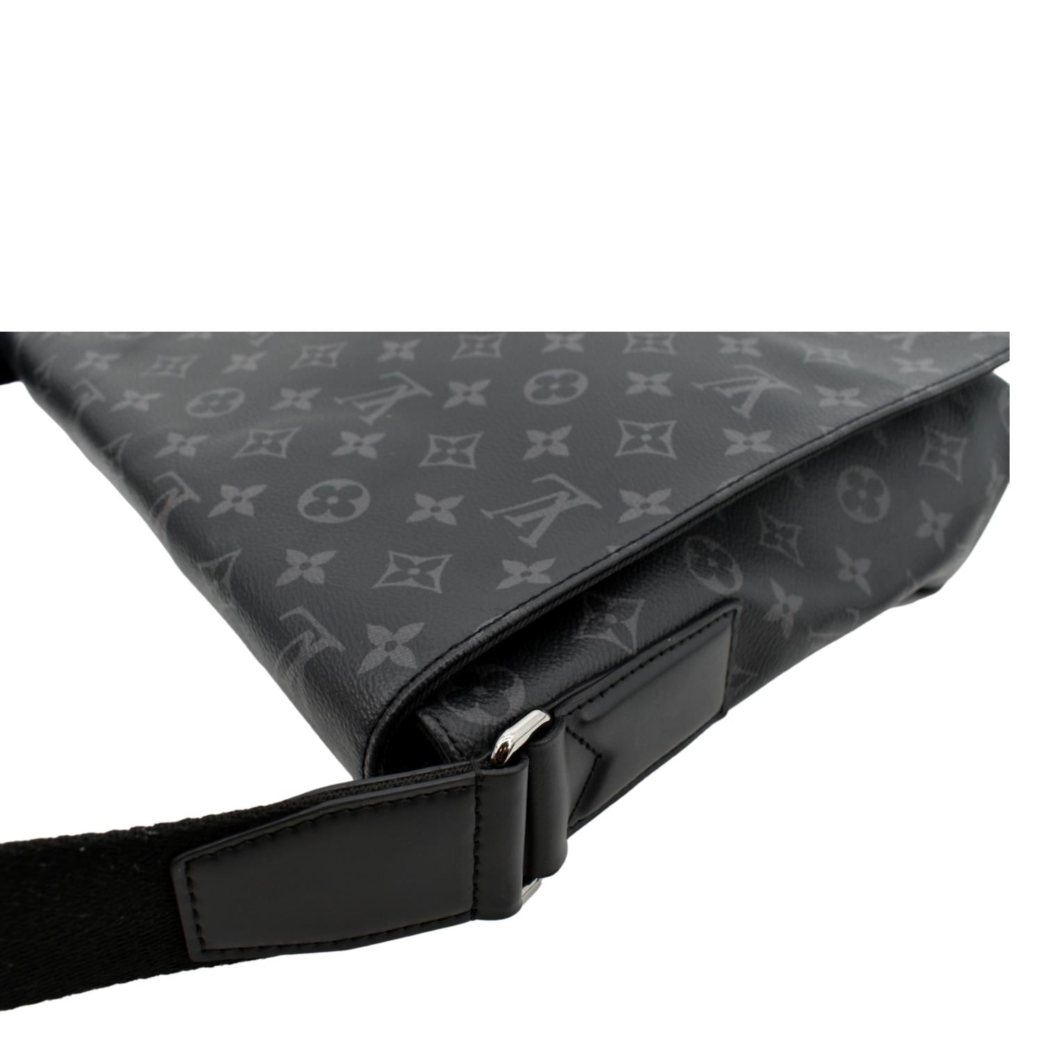 Louis Vuitton Monogram Black Eclipse District Pm Messenger Bag