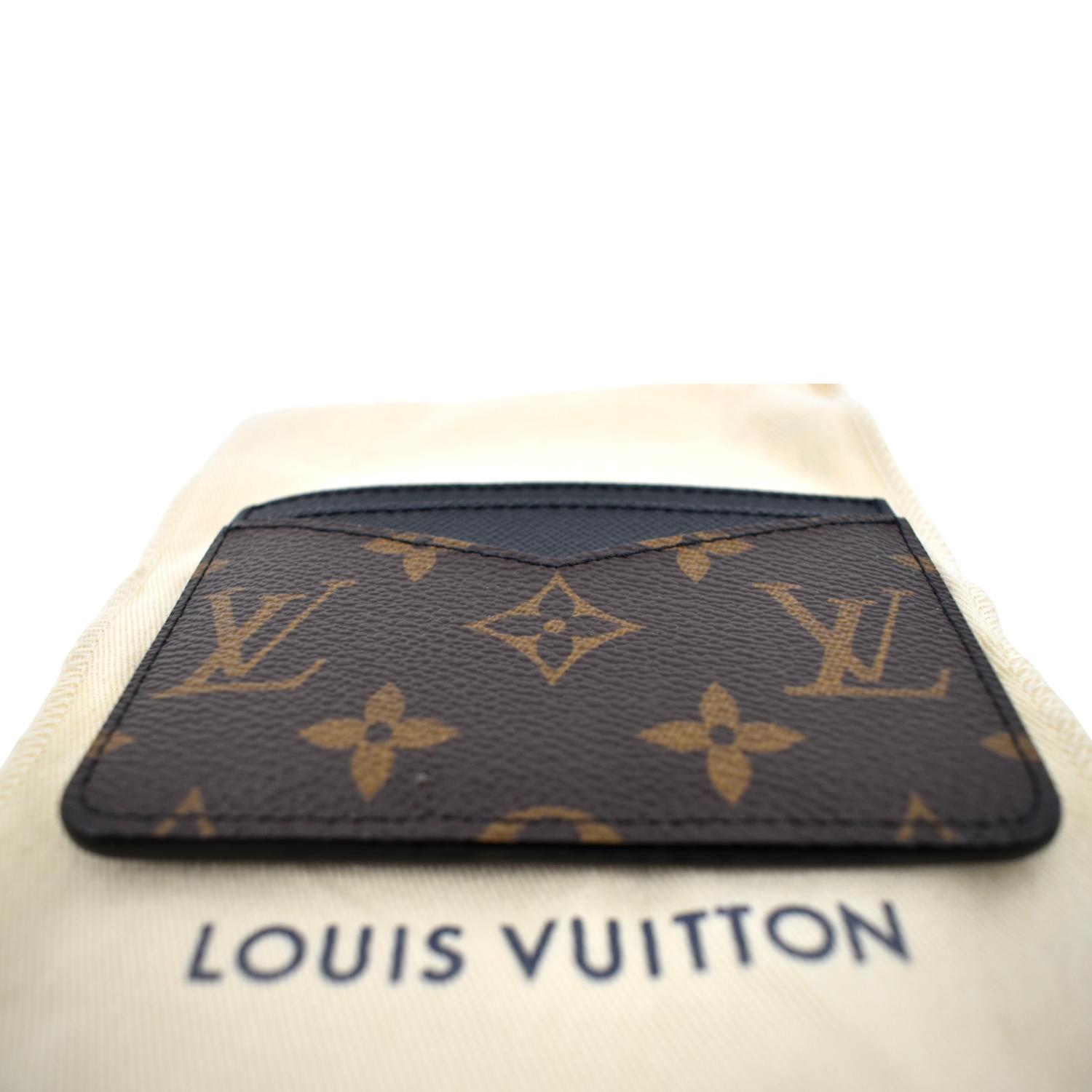 Louis Vuitton Card Holder Monogram  Louis vuitton, Louis vuitton bag,  Monogram