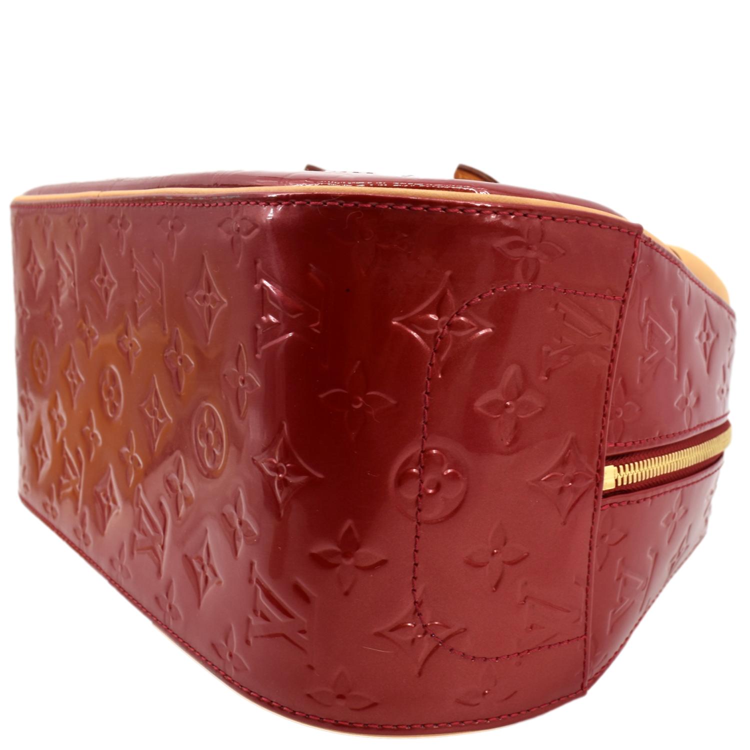 Louis Vuitton Monogram Vernis Summit Drive Handbag Red Metal ref.596296 -  Joli Closet
